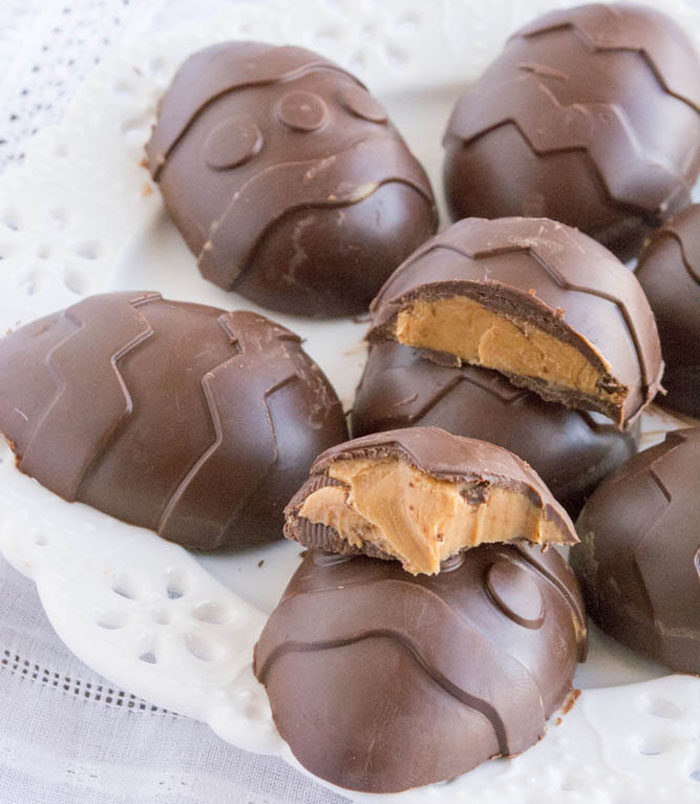 Socker- och mjölkfria chokladägg med jordnötssmör