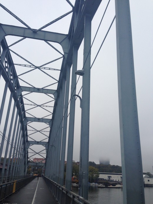 Det är något visst med broar. Inget slår ju Brooklyn Bridge - men Lidingöbron är inte så tokig heller.